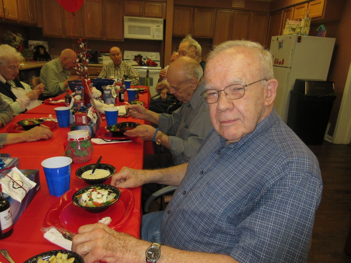 Luncheon honors veterans at senior living center